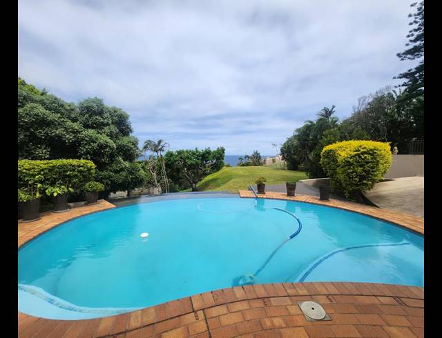 8 BEDROOM HOUSE FOR SALE IN SHAKA'S ROCK